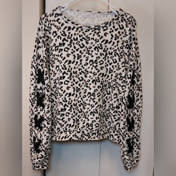 AMP Cheetah Print Cotton Sweatshirt Lace Up Long Sleeves Size XL Fleece Top Cozy - Picture 1 of 9